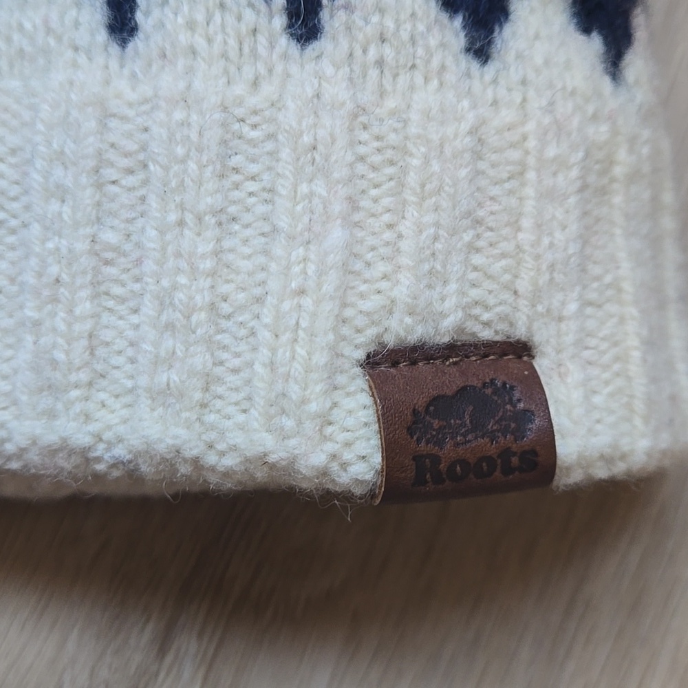 ROOTS Wool Blend Toque 25cm - Picture 2 of 7